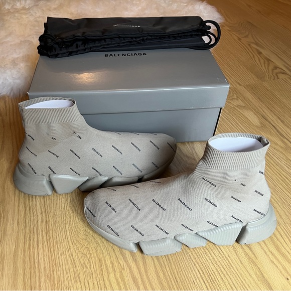 Balenciaga Speed Allover Logo Sneaker 2.0 Size 44 Sand/Soft Beige/Black - Picture 2 of 9